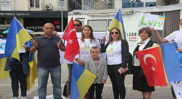 Samsundaki Ukraynalılar füze saldırısını protesto etti