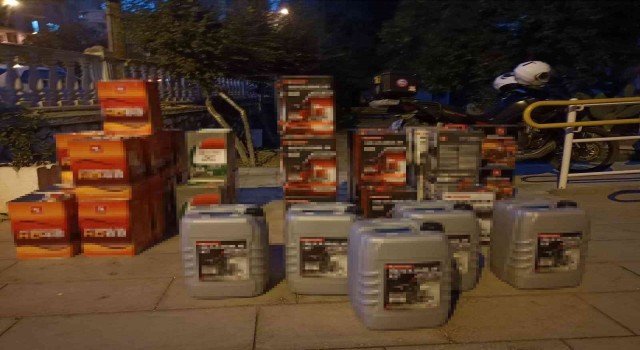 Seferihisar Belediyesinden motor yağı çalan 2 personel tutuklandı