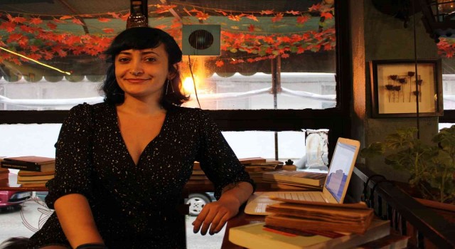 Şiddete karşı oluşan tepkisizliği ‘Seyirciler ile yüzleştirecek