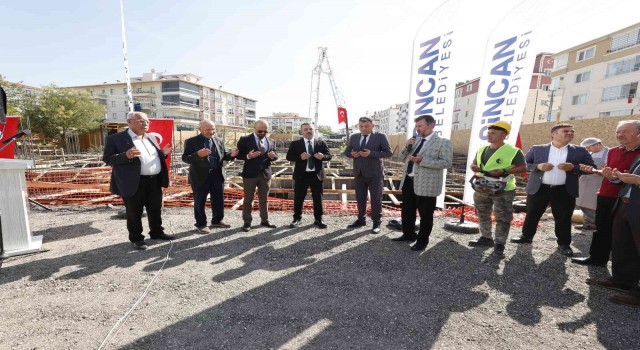 Sincanda üç temel birden atıldı