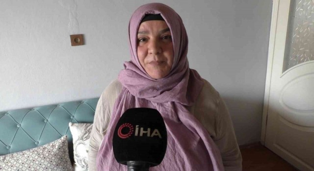 Sultangazide çöp toplamaya gidip halay çektiler