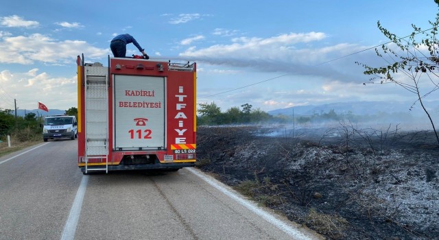 Sumbasta çıkan anız yangını söndürüldü
