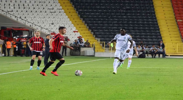 Süper Ligde rekabet, puan durumuna yansıdı