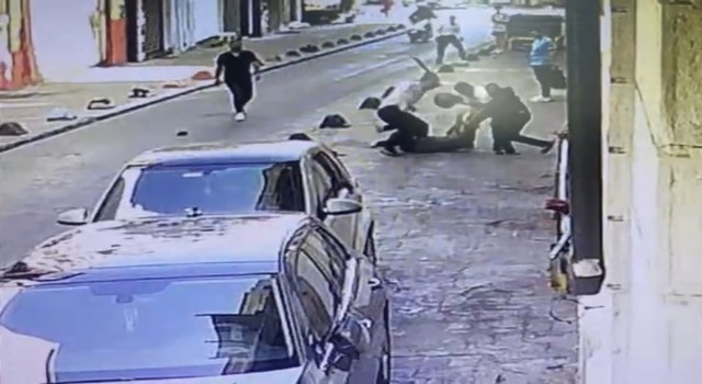 Taksimde beyzbol sopalı ve kasklı dehşet kamerada: Komadaki bekçi 4 ay sonra öldü