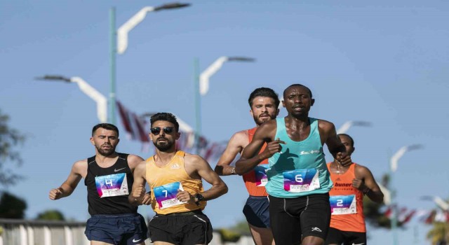 Tarsus Maratonunda 11 bin 624 kişi koştu