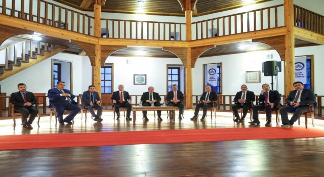 TBMM Başkanı Şentop, Anadolunun ilk darülhadisini inceledi