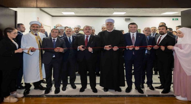 TBMM Başkanı Şentop, Zagreb İslam Merkezinde Hilye-i Şerif Sergisinin açılışını yaptı