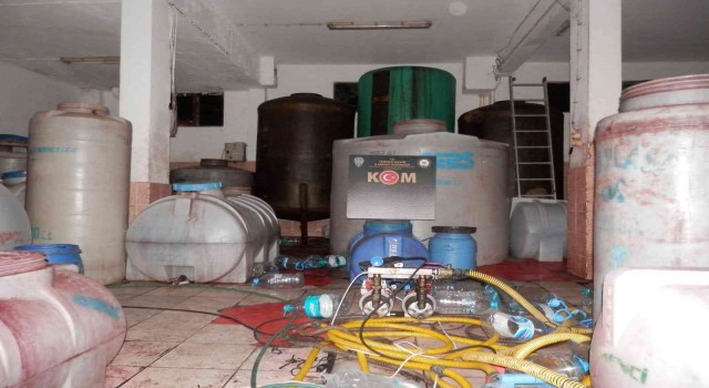 Tekirdağda sirke fabrikasında 300 ton sahte şarap ele geçirildi