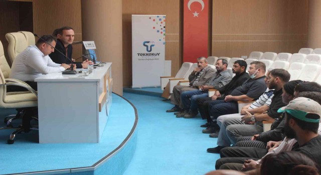 Tekkeköyde atık toplayıcılara bilgilendirme