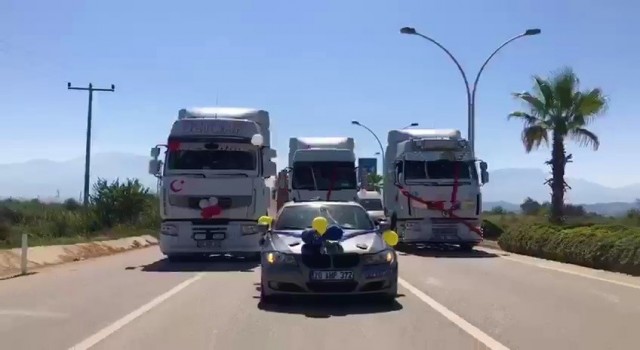 Tırcı kuzenlerden sünnet çocuğuna görkemli konvoy