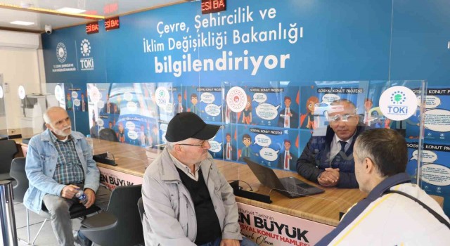 TOKİnin tanıtım tırında sanal gözlükle evleri gezdiler
