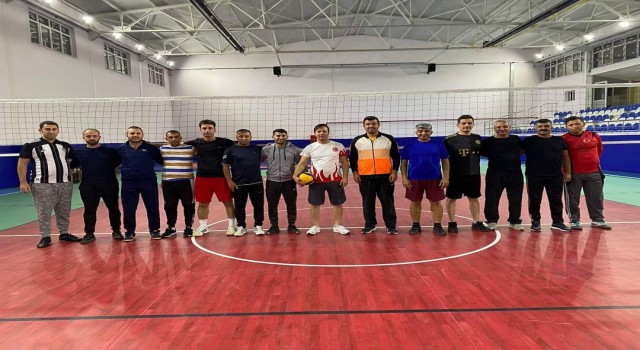 Tomarzada Cumhuriyet Kupası Voleybol Turnuvası başladı