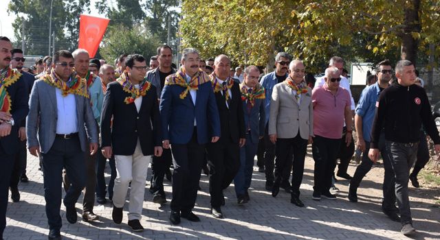 Toprakkale 5 Yörük şenliği renkli görüntülere sahne oldu