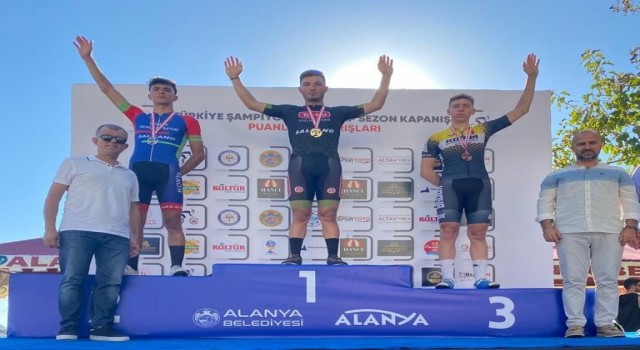 Torku Bisiklet Takımı Alanyada madalyaları topladı