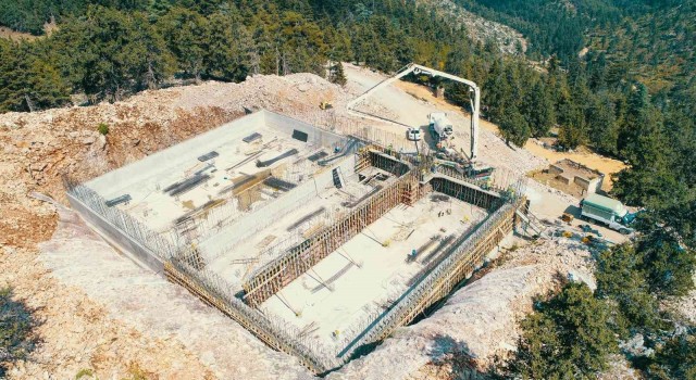 Toroslarda mahallelerin içme suyu kapasitesi artıyor