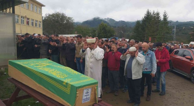 Trafik kazasında hayatını kaybeden karı-koca son yolculuğuna uğurlandı