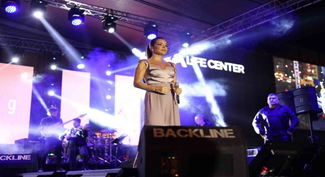 Tuna Life Centerda muhteşem konser