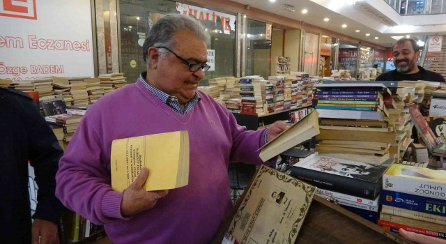 Turgut Özala gönderilen 35 yıllık sırrın içinden, bir sır daha çıktı