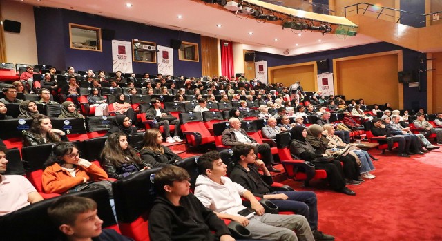 Türk edebiyatının usta kalemi Rasim Özdenören panelde konuşuldu