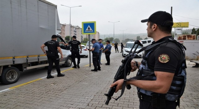 Türkiye Huzur Güven Uygulamalarında aranan bin 270 şahıs yakalandı