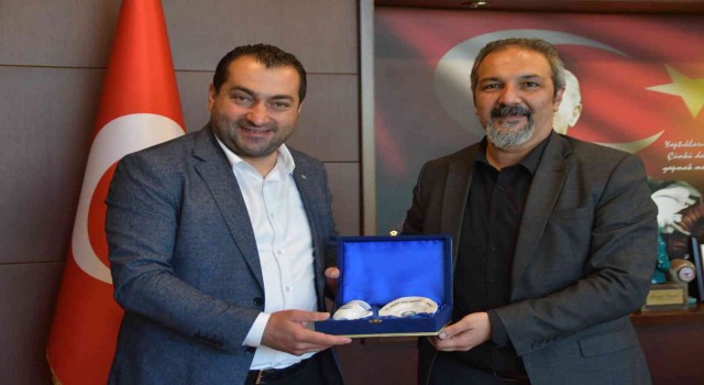 Türkiye Kent Konseyleri Birlik Başkanı Burak Taştandan Söke Belediyesine Ziyaret