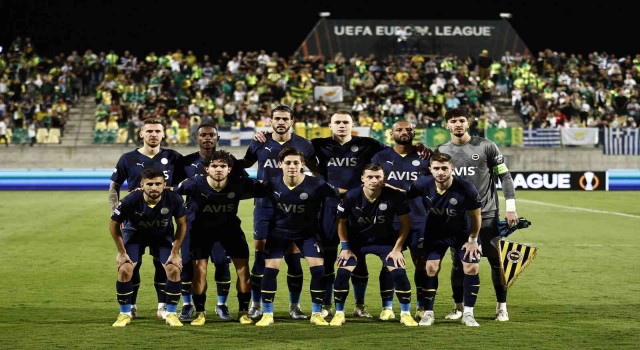 UEFA Avrupa Ligi: AEK Larnaca: 0 - Fenerbahçe: 1 (İlk yarı)