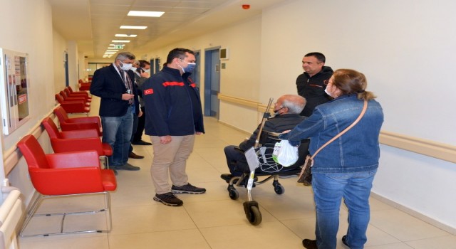 Uğur Bilgeden hastanelere ziyaret