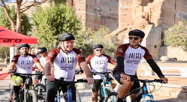 UNESCO Dünya Mirası Yolunda Bisiklet Turu Bergamadan start aldı