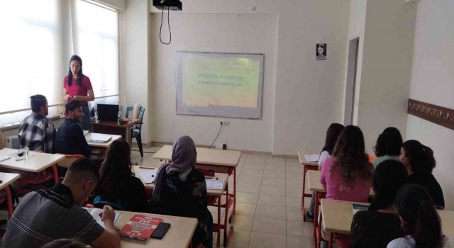Üniversite adaylarına projeksiyonlu sınıflar ayrıcalığı