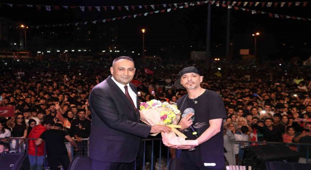 Ünlü rap sanatçısı Ceza, Torosları coşturdu