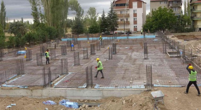 Uşakta iki yeni okulun temeli törenle atıldı