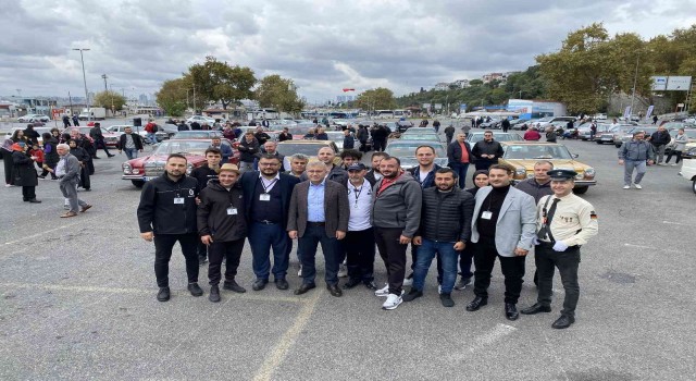 Üsküdarda klasik otomobil şöleni yaşandı
