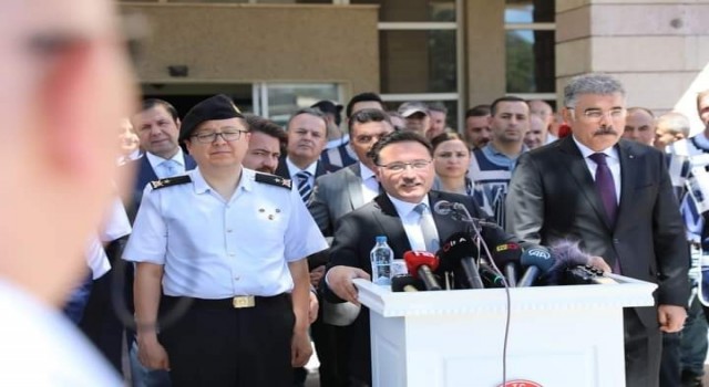Vali Çiçek: Gençlerimizi zehirlemek isteyen alçaklara göz açtırmayacağız
