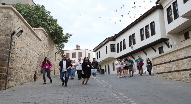 Yabancı öğrenciler Dulkadiroğlunu gezdi