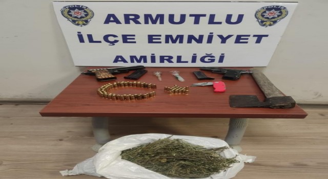 Yalovada 2 uyuşturucu satıcısı tutuklandı