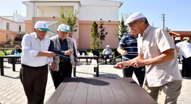 Yaşlılar Dünya Yaşlılar Gününü kutladılar