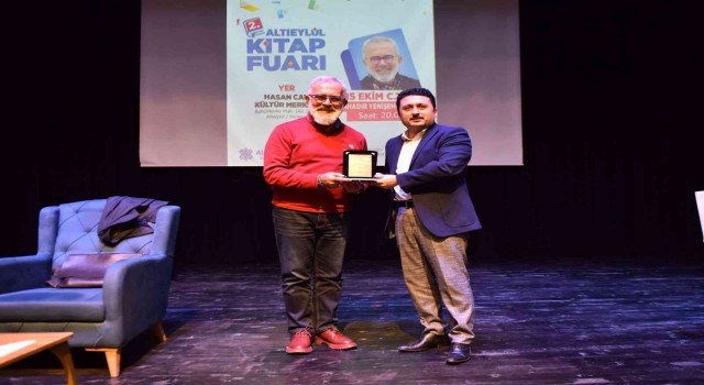 Yazar Bahadır Yenişehirlioğlu Altıeylülde