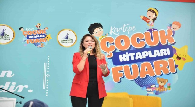 Yazar Dilek Cesur: Kitap giren eve cehalet girmez