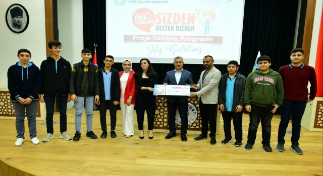 Yeşilyurtta genç yeteneklere ödül