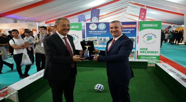 Yeşilyurtun ‘Bu Takım Kazanır projesine ödül