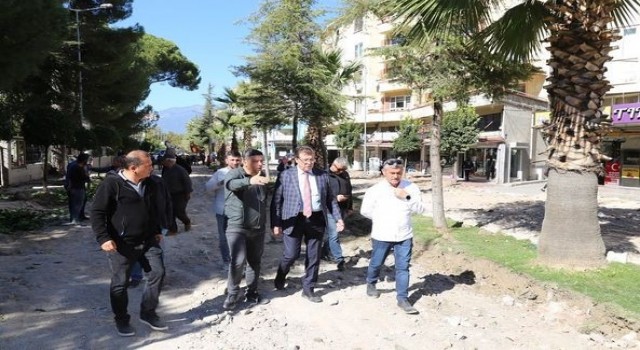 Yılmaz Akpınar Bulvarı yenileniyor