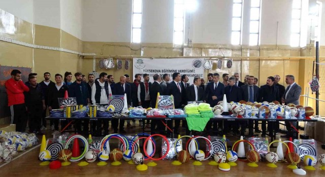 Yüksekovadaki okullara 350 bin TL değerinde spor malzemesi desteği