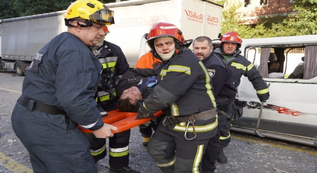 Zelenskiyden Sığınaklarda kalın çağrısı