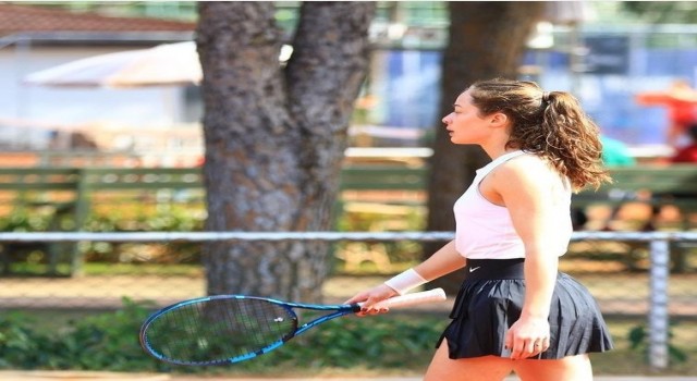Zeynep Sönmez, Bulgaristanda şampiyon oldu