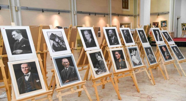 184 Atatürk portresi 75. Yıl Sanat Galerisinde sergileniyor