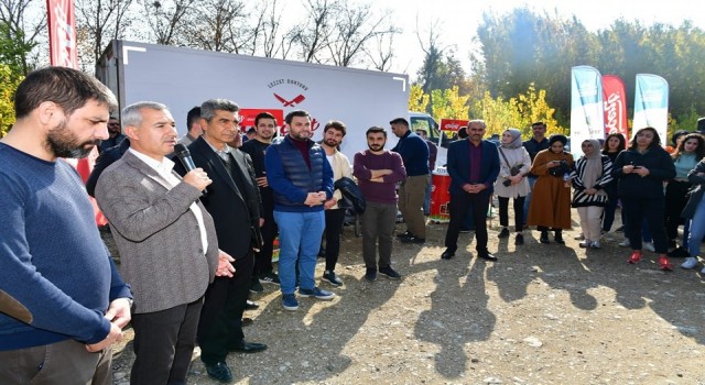 300 üniversiteli Yeşilyurtta