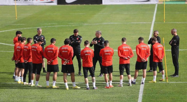 A Milli Futbol Takımı, Çekya maçının hazırlıklarına başladı