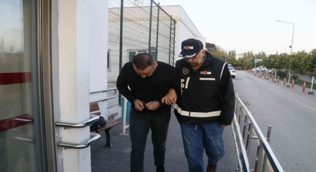 Adanada tefecilere şafak operasyonu