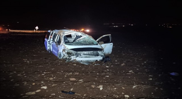 Adıyamanda hafif ticari araç takla attı: 1 ölü