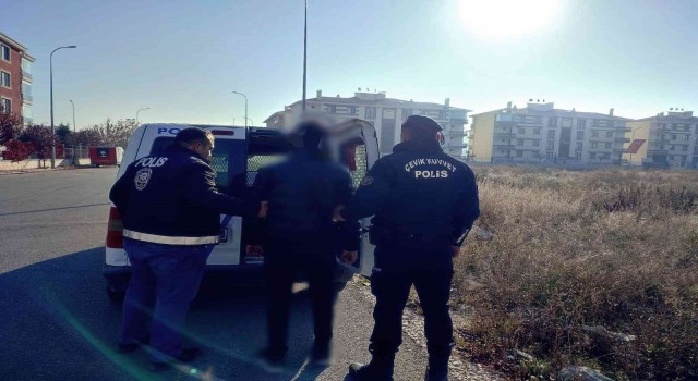 Afyonkarahisarda ‘Düzensiz Göç ile Mücadele ve Huzur Uygulaması